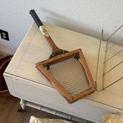 VINTAGE TENNIS RACQUET 