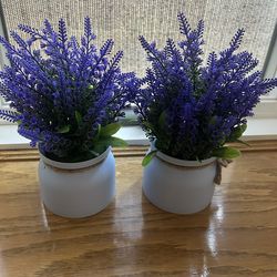 16 Plastic Artificial Flowers