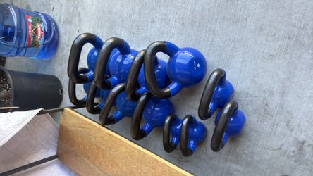 Set of 12x brand new yes4all kettle bells never used