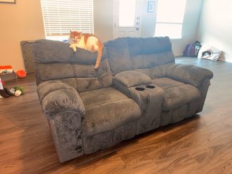 Reclining love seat couch