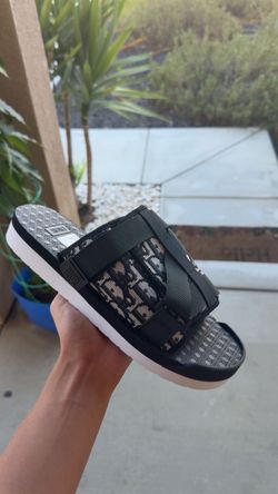 Dior slides