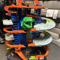 Hot Wheels Ultimate Garage