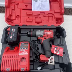 Fuel Hammer Drill 5.0 Battery Charger & Case 