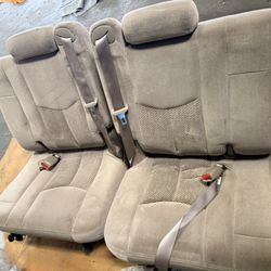 03-06 Chevy 3rd Row Seats