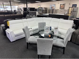 Manual Recliner Sectional. 🚚WE DELIVER🚚