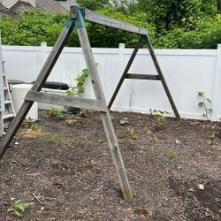 Free swingset even has a bucket swing for a little kids in great shape