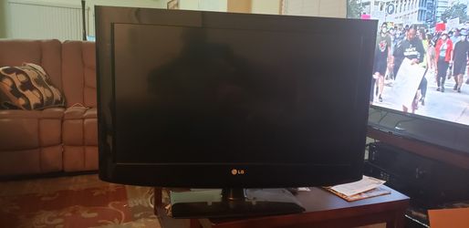 LG 36 INCHES TV