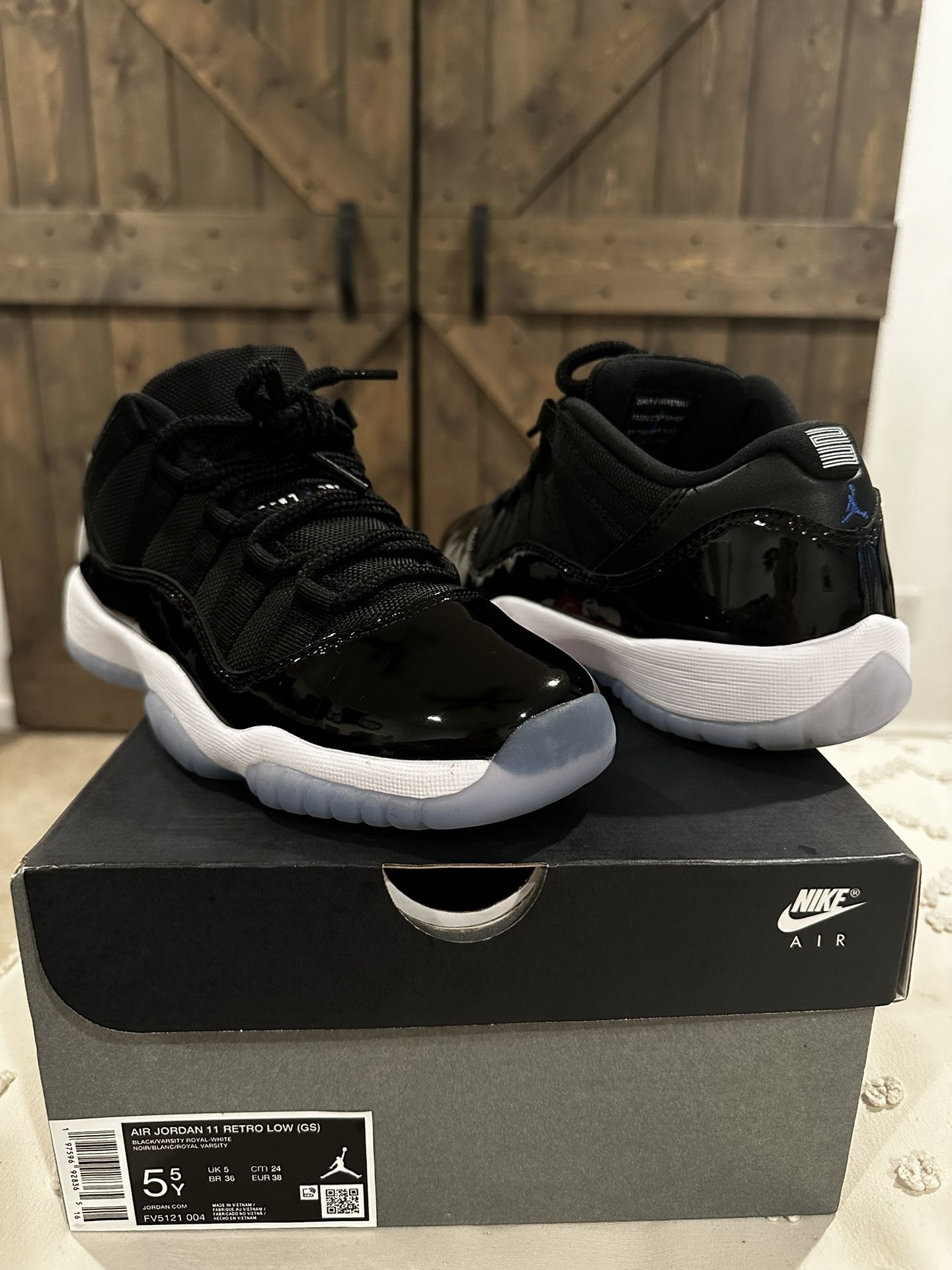 Jordan 11 GS 5.5Y Space jam Retro Low Worn 2x