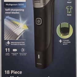 Philips Norelco - Multigroom Series 5000 18 Piece Men's Grooming Kit - Silver