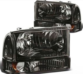 Ford F-250 Headlight Assembly (Driver & Passenger Side) Ford Excursion 00-04/F250 / F350 / F450 / F550 SD 99-04 SMOKED Lens Amber Corners