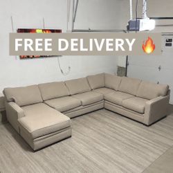•Free Delivery• Tan sectional couch