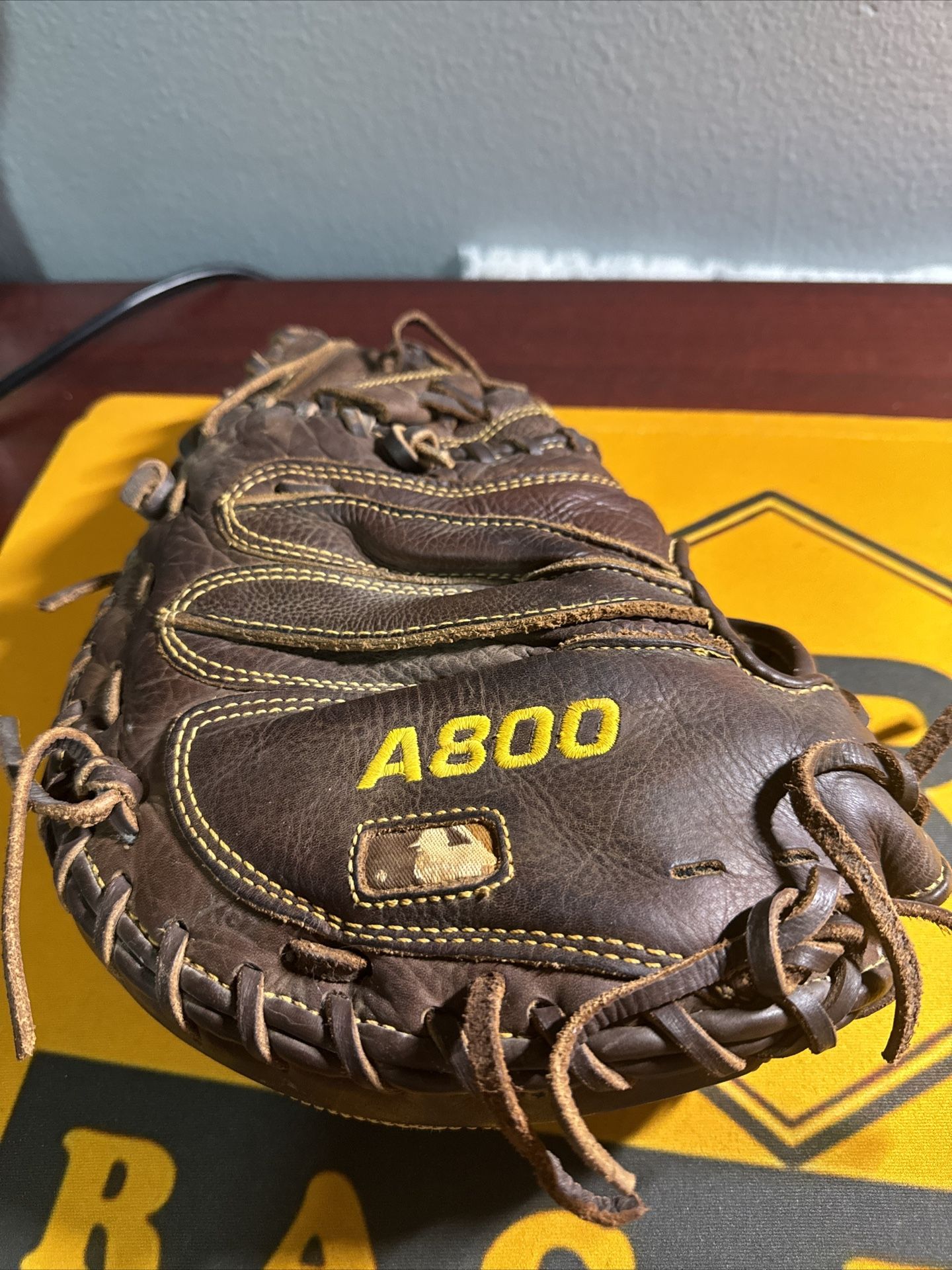 WILSON A800 34”Baseball CATCHERS Mitt Soft Fit Left Glove~ Right Hand Throw MLB