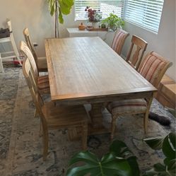 Pier One Import 7 Piece Dining Table, Solid Wood. Excellent!