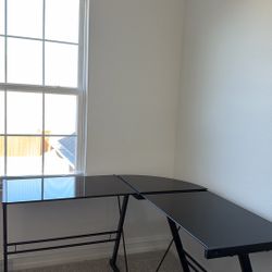 Walker Edison Ellis Modern L Shape Home Office Black Corner Computer Gaming Desk with Keyboard Tray,