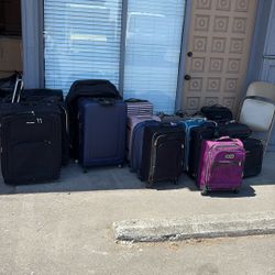 Used Luggage's 