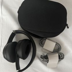 Beats Solo 4 Brand New Just didn’t keep the box