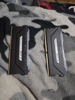 Corsair Vengeance RGB Pro 32GB (2x16GB) DDR4 3600MHz – New/Open Box