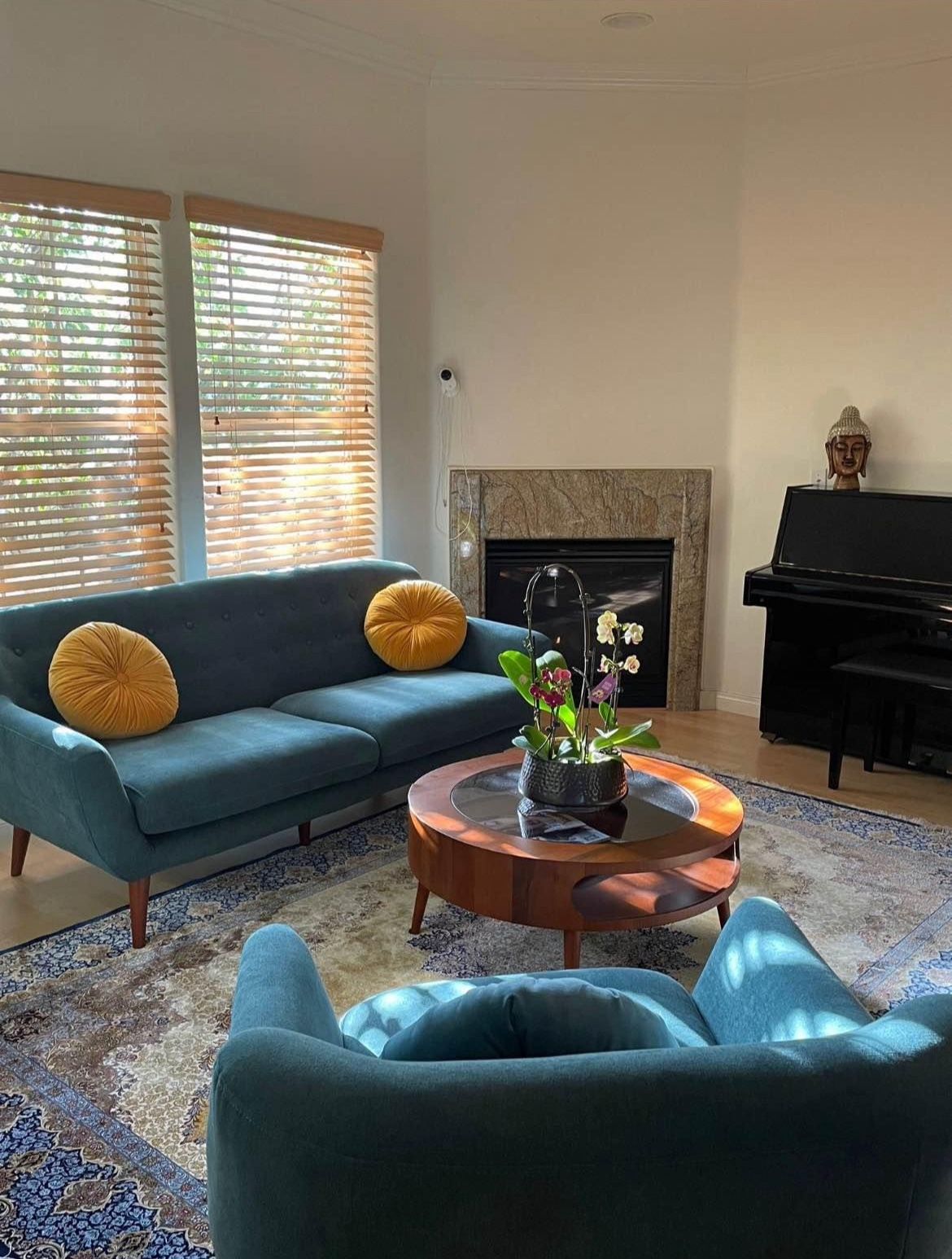 Loveseat (32.5”D)x(70.5”W)x(30.5”H) . Armchair:(32”D)x(33.5”W)x(31”H) . Material: Cotton-linen Legs: wood(8”H) Color:teal Good for o