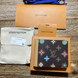 SOLD OUT AT Louis Vuitton Multiple Wallet Brand New 