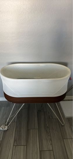 Happiest Baby SNOO Smart Sleeper Bassinet