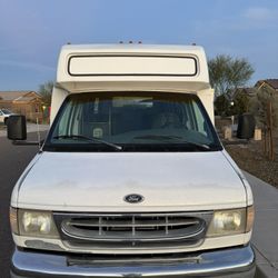 1998 Ford E-350