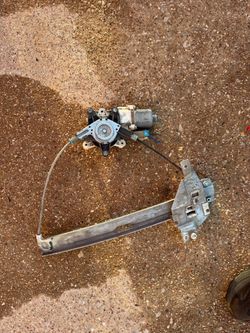 2006-2013 Chevy impala glass regulator