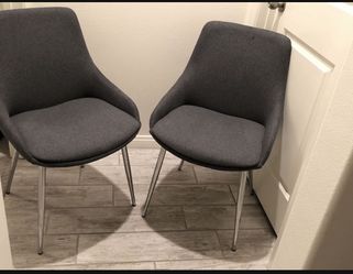 2 Mid Century Style Chair Perfect Condition 