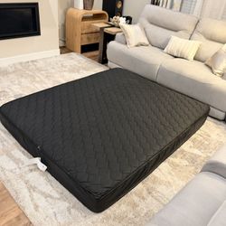 Queen Mattress + Adjustable base with remote