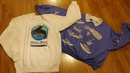 2 adult medium sweatshirts