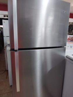 Whirlpool Refrigerator Works Great 