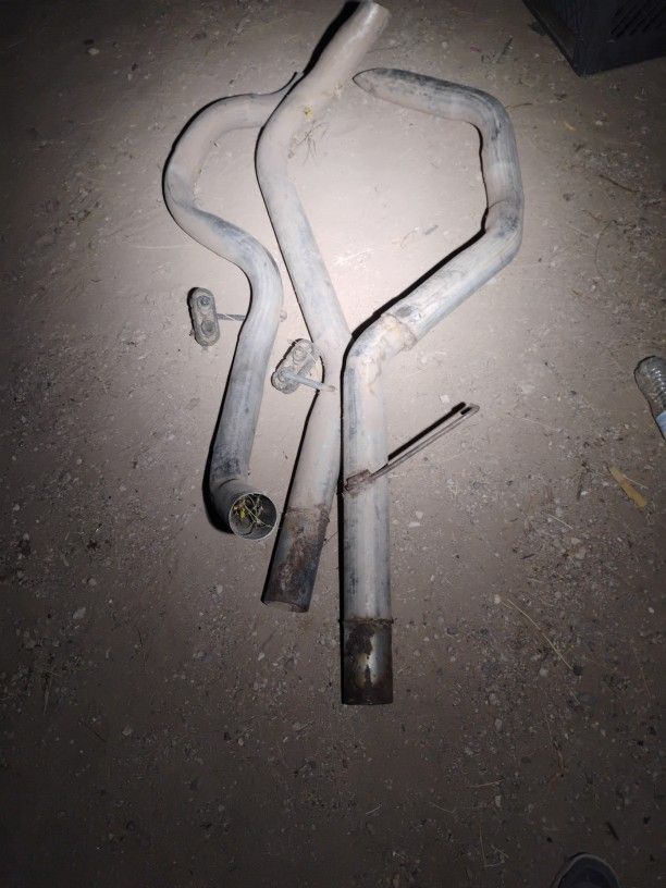 4 In Exhaust Pipe For Chevy Silverado