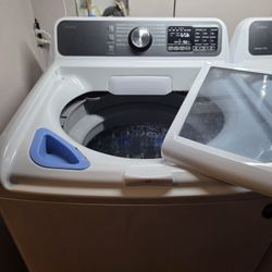 Midea washer and dryer