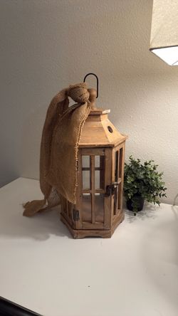 Rustic lanter