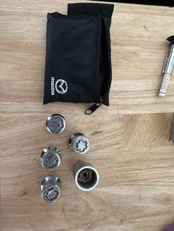 Mazda Wheel Lock Kit