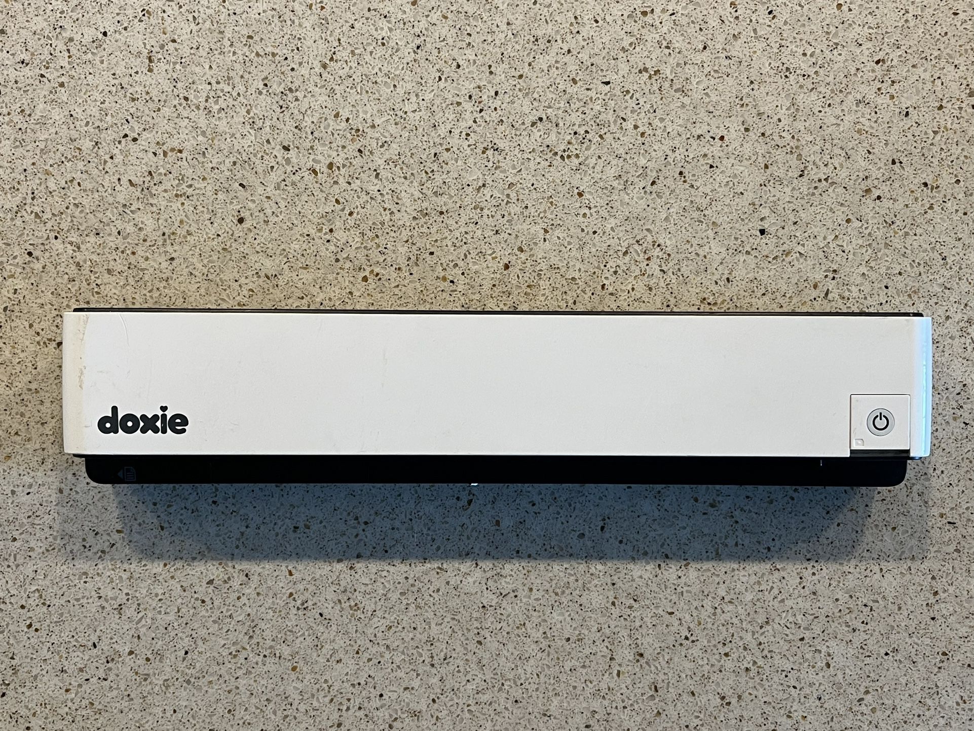 Doxie Go portable wireless scanner