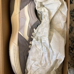 Brand New Vans Shoes Men’s Size 7