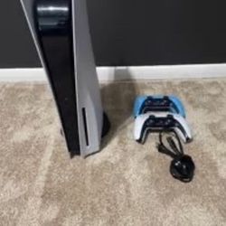 ps5 with controller 