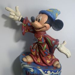 Jim Shore Disney Traditions “Magic Is Everywhere Mickey”