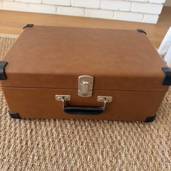 Crosby Portable Record Player, Model CR49