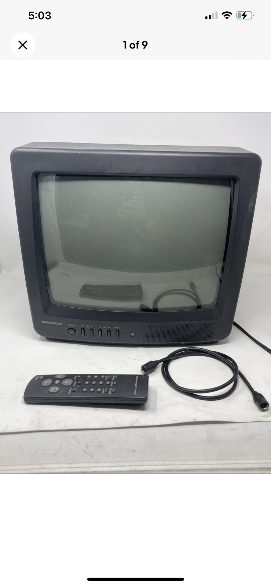 Daewoo 13” CTR Color Television DTQ-14N2FC Retro Works W/ Remote
