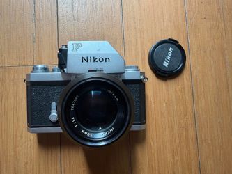 Nikon F 35mm film camera with Nikkor 50mm 1.4 lens