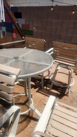 Outdoor patio set