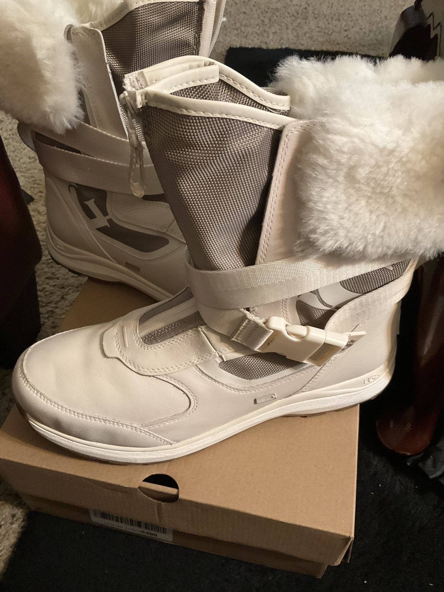 OFF WHITE UGG BOOTS