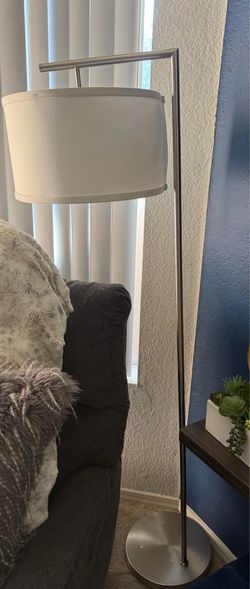 Floor lamp
