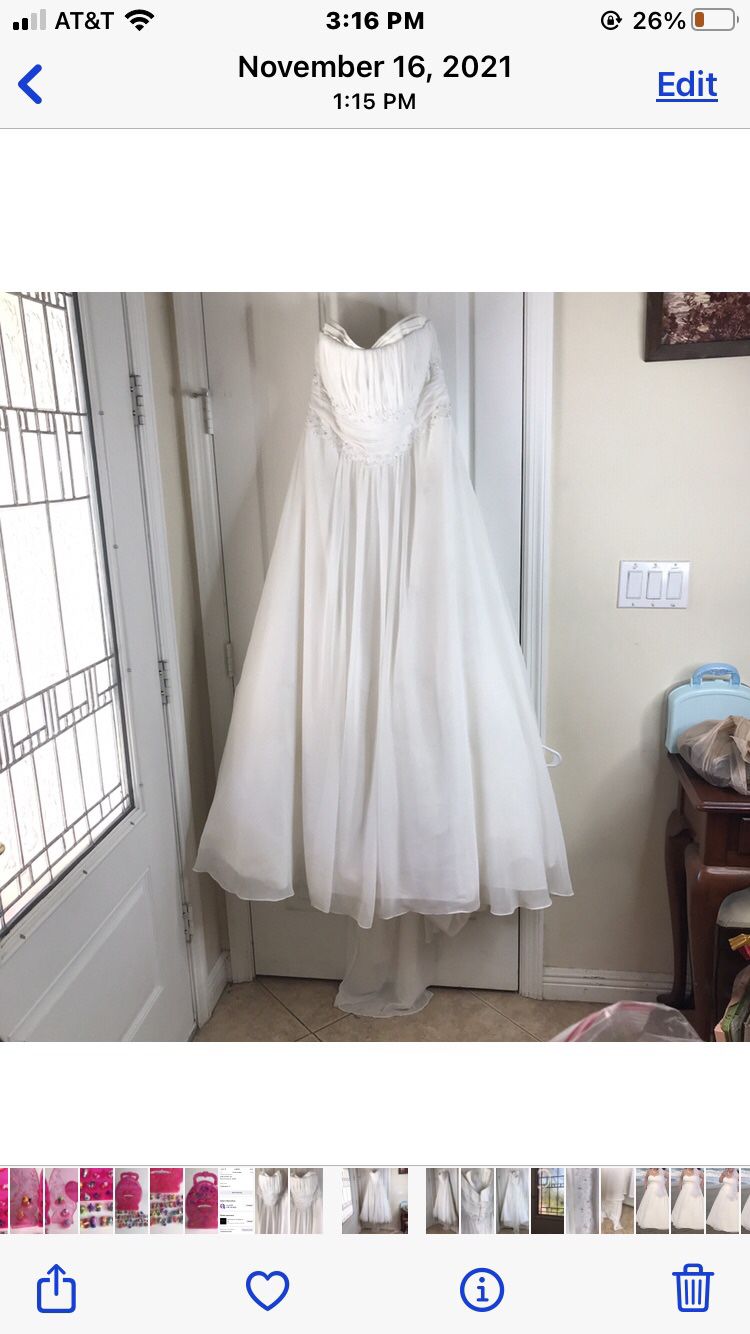 Davids Bridal Wedding Dress Size 20 W Slip
