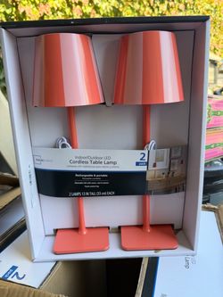 Cordless Table LED Lamp