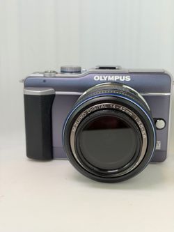 Olympus PEN E-PL1 Mirrorless Digital Camera 14-42mm f/3.5-5.6 Lens Blue