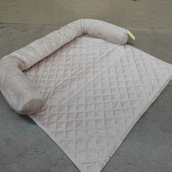 PETMAKER Couch Cover for Dogs Furniture Protector Dog Bed in Beige