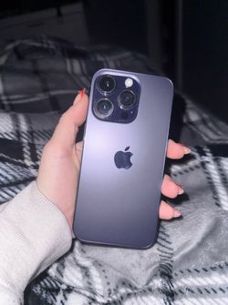 Iphone 14 Pro Purple 128 GB Unlocked