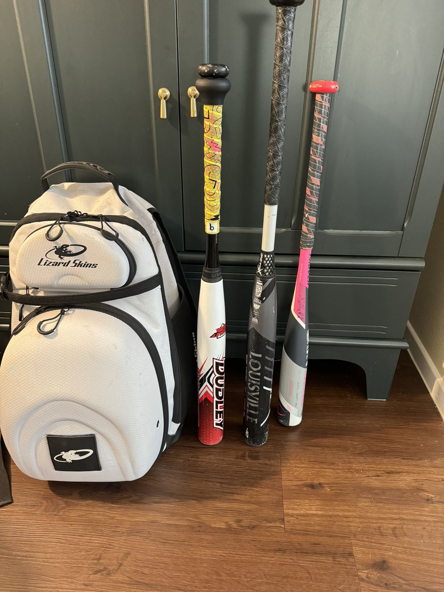 Softball Bats And Bag For Sale 